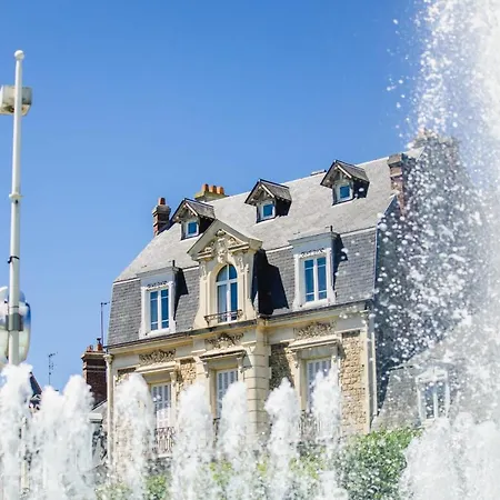 Villa La Cote Fleurie - 5 Bdr - Garden & Jacuzzi - Tourgeville Plage